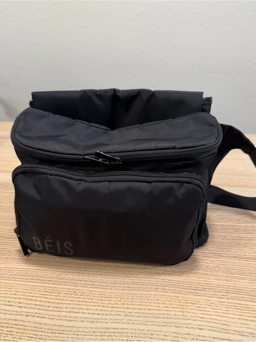 Béis Black “The Diaper Pack” - Picture 1 of 9